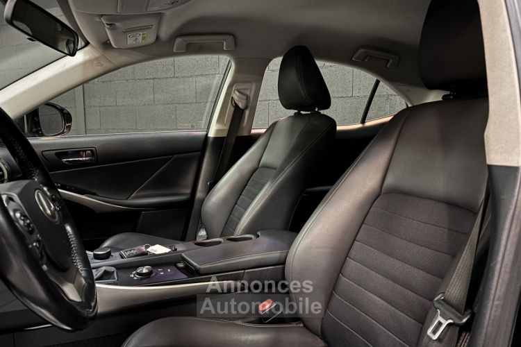 Lexus IS (3) 300h Pack - <small></small> 15.990 € <small>TTC</small> - #11