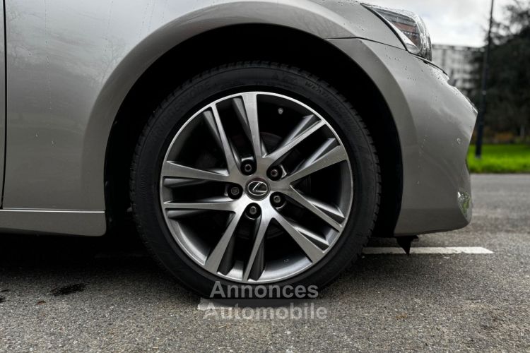 Lexus IS 300H - ENTRETIEN 100% - <small></small> 20.990 € <small>TTC</small> - #34