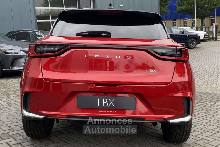 Lexus LBX 2024 Emotion 2WD SNEL LEVERBAAR BLIND-SPOT STOELVERWARM - <small></small> 48.518 € <small></small> - #3