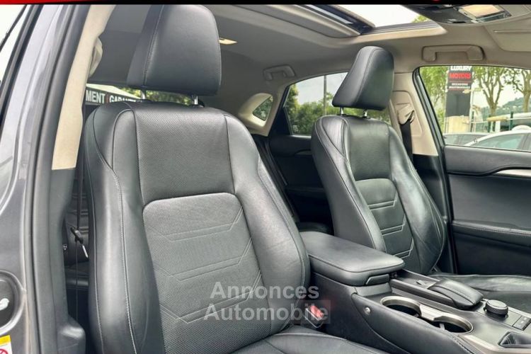 Lexus NX 300H LUXE 4WD AUTO TOIT OUVRANT - <small></small> 18.990 € <small>TTC</small> - #13