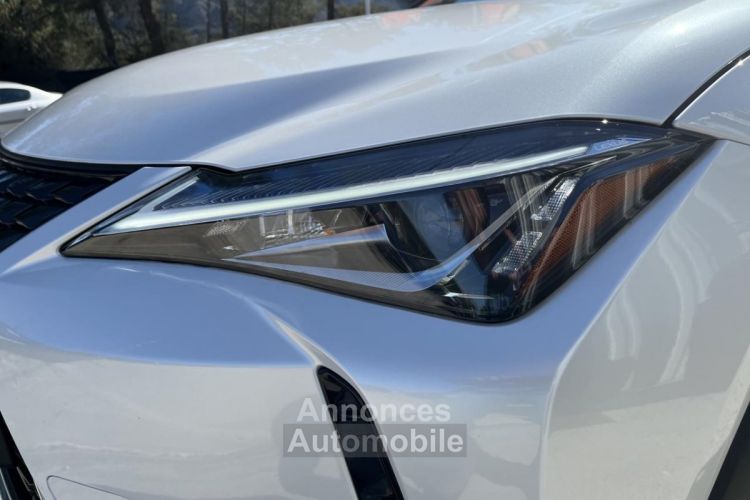 Lexus UX 250h 2WD - BV E-CVT 2022 250H Premium Edition - <small></small> 27.660 € <small>TTC</small> - #7