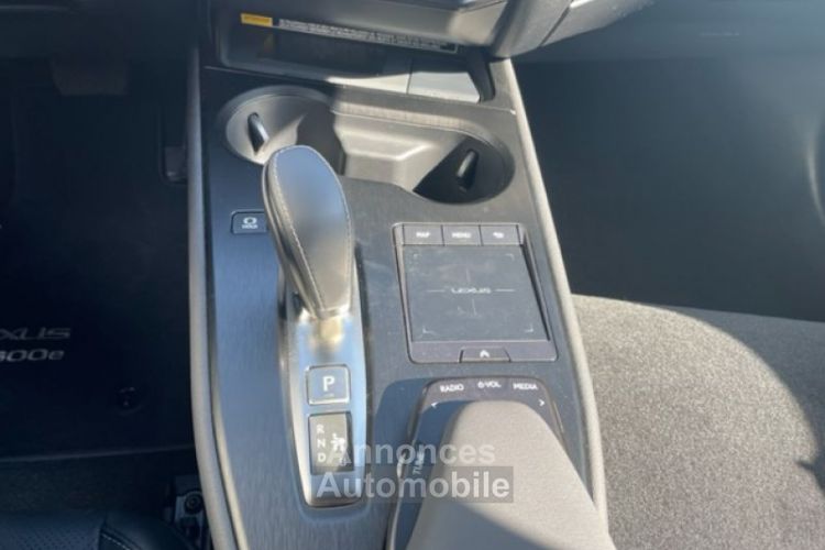 Lexus UX 300e Luxe - <small></small> 35.990 € <small>TTC</small> - #15