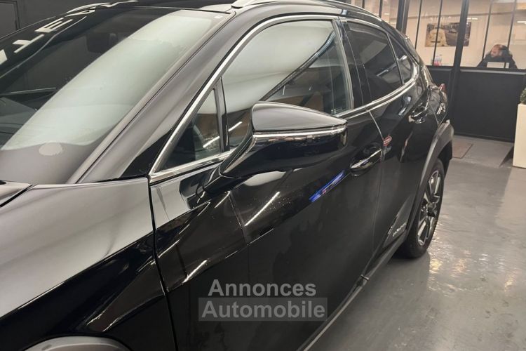 Lexus UX executive 250 CV - <small></small> 26.990 € <small>TTC</small> - #24