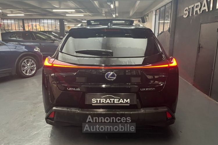 Lexus UX executive 250 CV - <small></small> 26.990 € <small>TTC</small> - #40