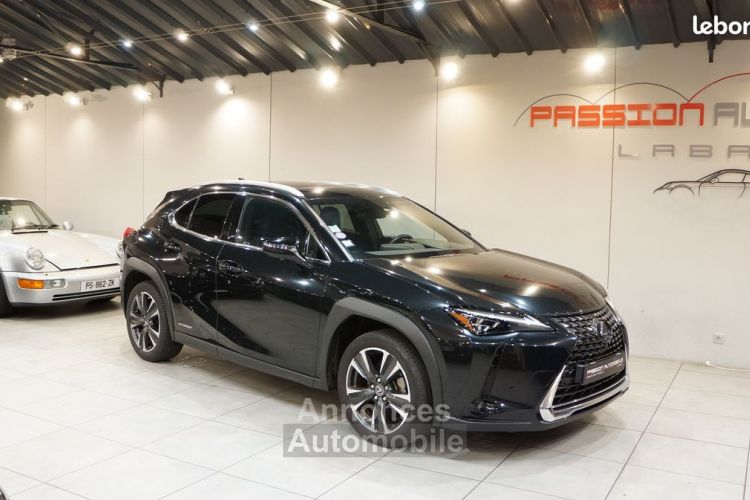 Lexus UX UX250H 4WD finition Exécutive, 08-2019-44100km - <small></small> 26.800 € <small>TTC</small> - #1