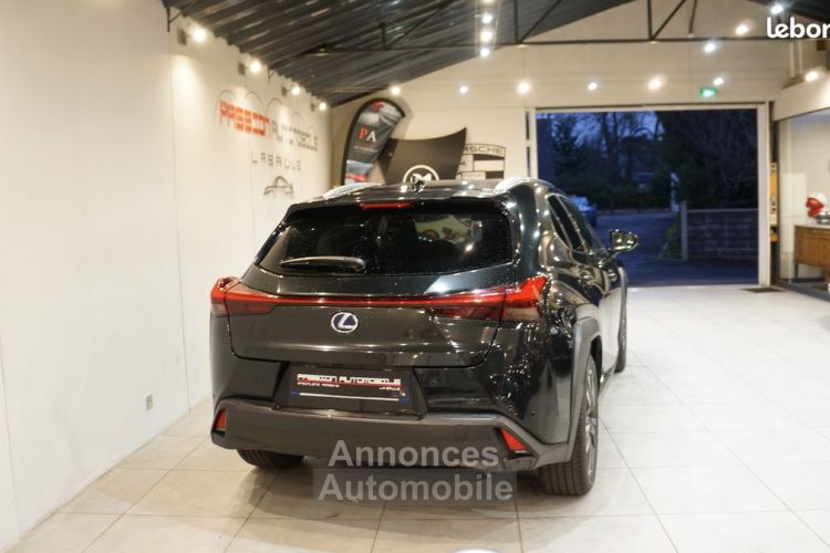 Lexus UX UX250H 4WD finition Exécutive, 08-2019-44100km - <small></small> 26.800 € <small>TTC</small> - #3