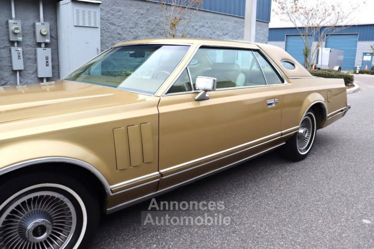 Lincoln Continental - <small></small> 24.300 € <small>TTC</small> - #12