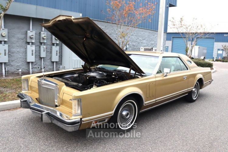 Lincoln Continental - <small></small> 24.300 € <small>TTC</small> - #23