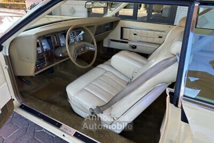 Lincoln Continental - <small></small> 23.500 € <small>TTC</small> - #16