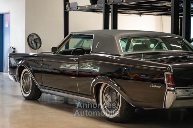 Lincoln Continental Mark III  - <small></small> 32.000 € <small>TTC</small> - #26