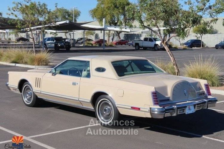 Lincoln Continental mark v  - <small></small> 43.300 € <small>TTC</small> - #9