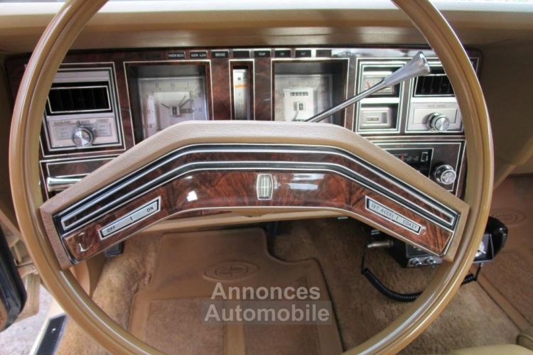 Lincoln Continental Mk V - <small></small> 28.000 € <small>TTC</small> - #23