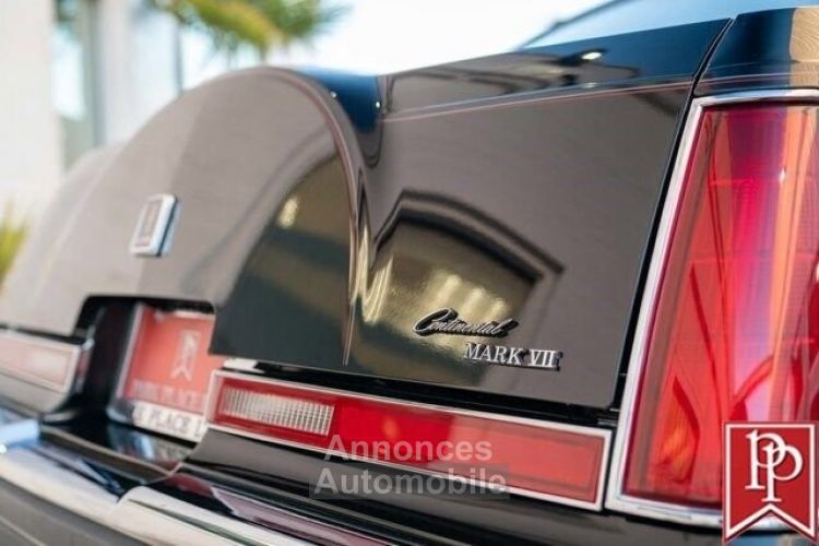 Lincoln Continental Mk VII  - <small></small> 30.800 € <small>TTC</small> - #11