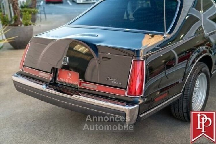 Lincoln Continental Mk VII  - <small></small> 30.800 € <small>TTC</small> - #12