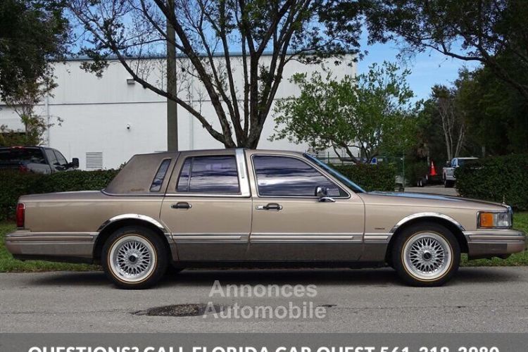 Lincoln Town Car - <small></small> 18.200 € <small>TTC</small> - #17