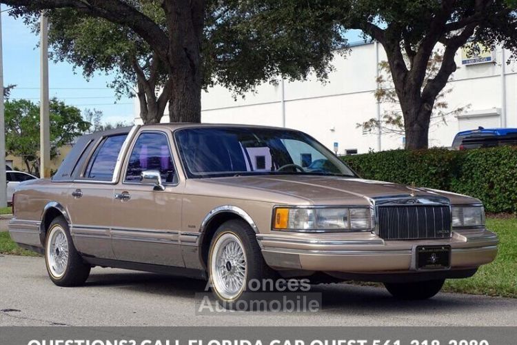 Lincoln Town Car - <small></small> 18.200 € <small>TTC</small> - #19