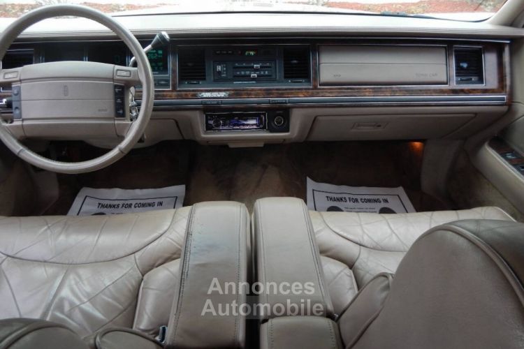 Lincoln Town Car - <small></small> 16.200 € <small>TTC</small> - #2