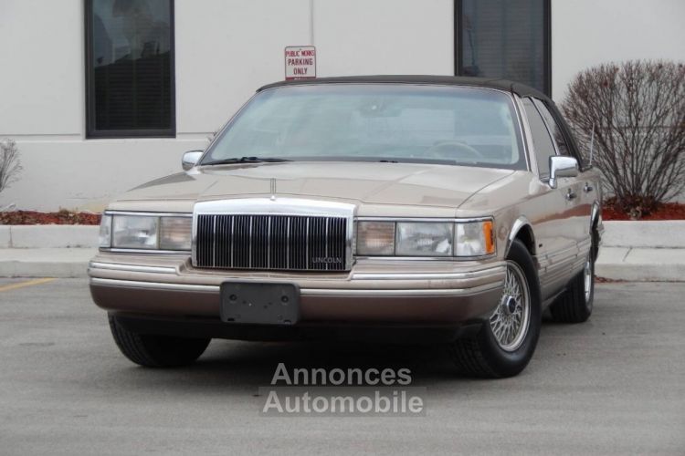 Lincoln Town Car - <small></small> 16.200 € <small>TTC</small> - #3