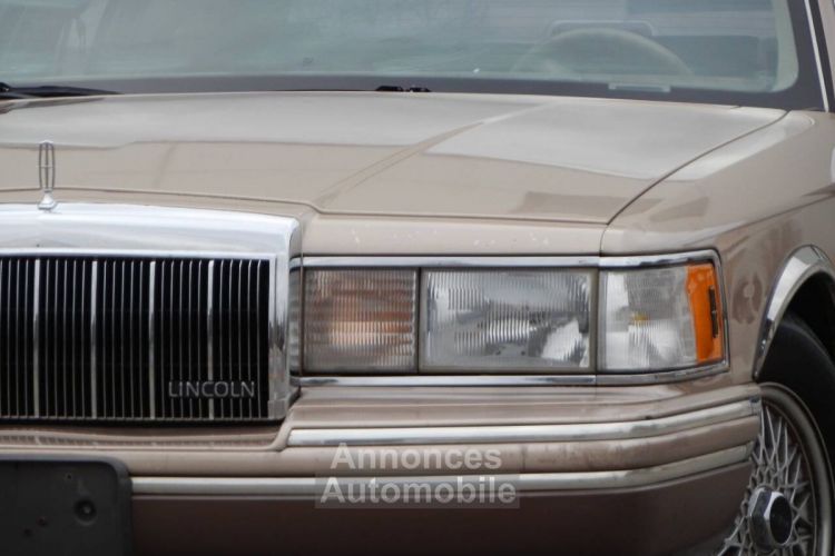 Lincoln Town Car - <small></small> 16.200 € <small>TTC</small> - #4