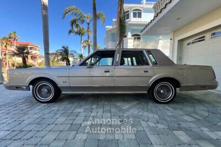 Lincoln Town Car - <small></small> 25.600 € <small>TTC</small> - #16