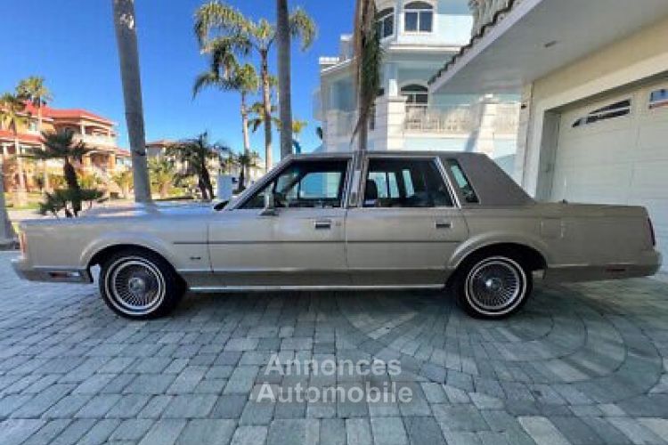 Lincoln Town Car - <small></small> 25.600 € <small>TTC</small> - #17