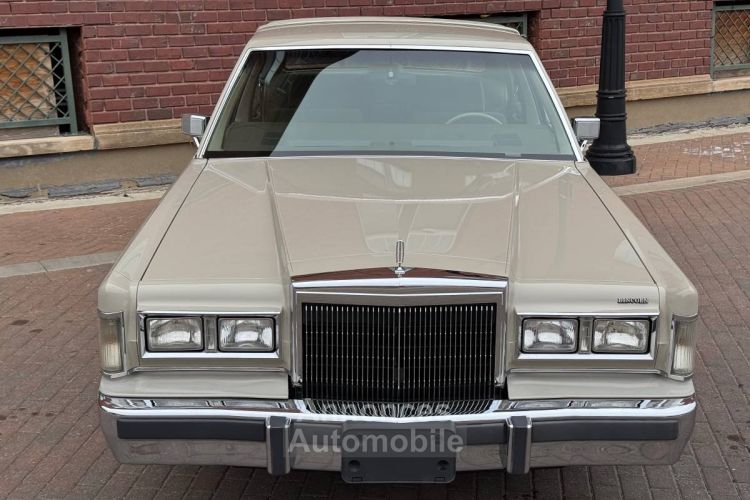 Lincoln Town Car signature tournament edition - <small></small> 19.300 € <small>TTC</small> - #2