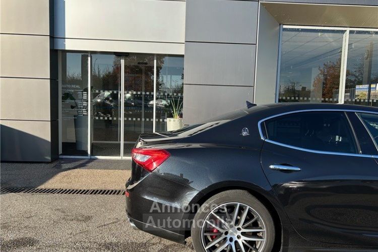 Maserati Ghibli 3.0 V6 275 D A - <small></small> 31.900 € <small>TTC</small> - #23