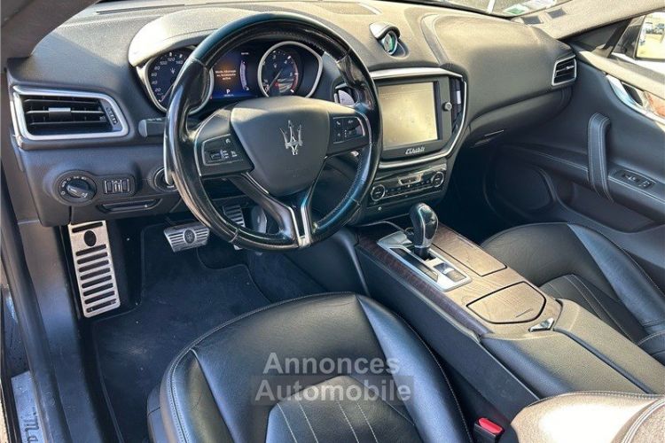 Maserati Ghibli 3.0 V6 275 D A - <small></small> 31.900 € <small>TTC</small> - #26