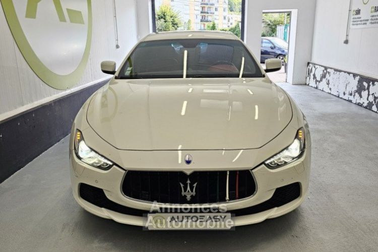 Maserati Ghibli 3.0 V6 275 Sport and Sound Camera Feux de route auto Siège électrique à mémoire - <small></small> 25.990 € <small>TTC</small> - #3