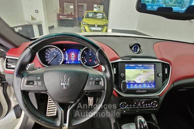 Maserati Ghibli 3.0 V6 275 Sport and Sound Camera Feux de route auto Siège électrique à mémoire - <small></small> 25.990 € <small>TTC</small> - #6