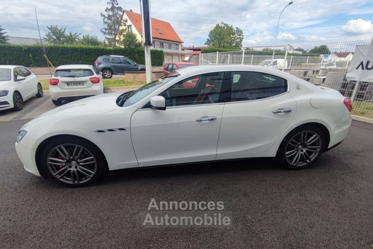 Maserati Ghibli 3.0 V6 330ch (Régulateur, Bluetooth, Caméra) - <small></small> 32.990 € <small>TTC</small> - #40