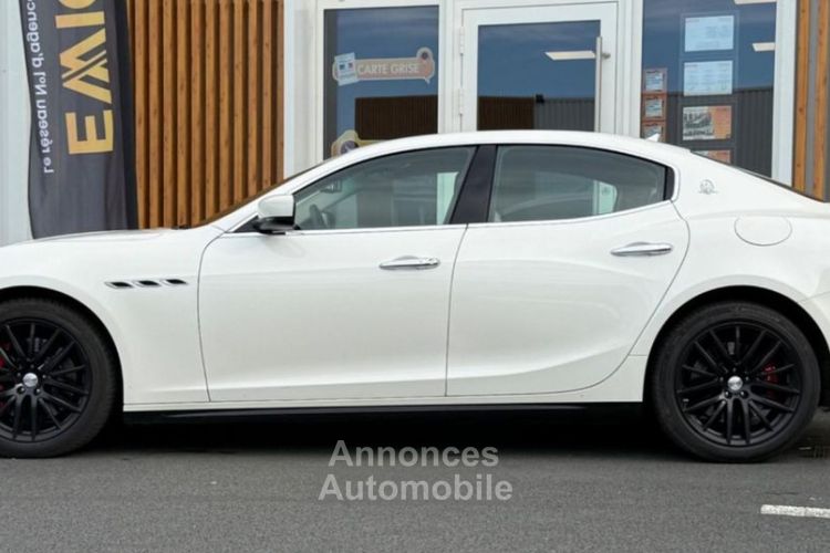 Maserati Ghibli 3.0 V6 410Cv Q4 BVA S&S SIEGES VENTILES + CHAUFFANTS MOTEUR CHAINE TRES FAI... - <small></small> 39.980 € <small>TTC</small> - #4