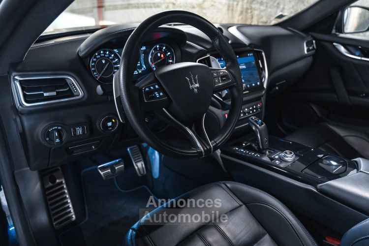 Maserati Ghibli (III) 2.0 330 Grandsport Hybrid - <small>A partir de </small>940 EUR <small>/ mois</small> - #26