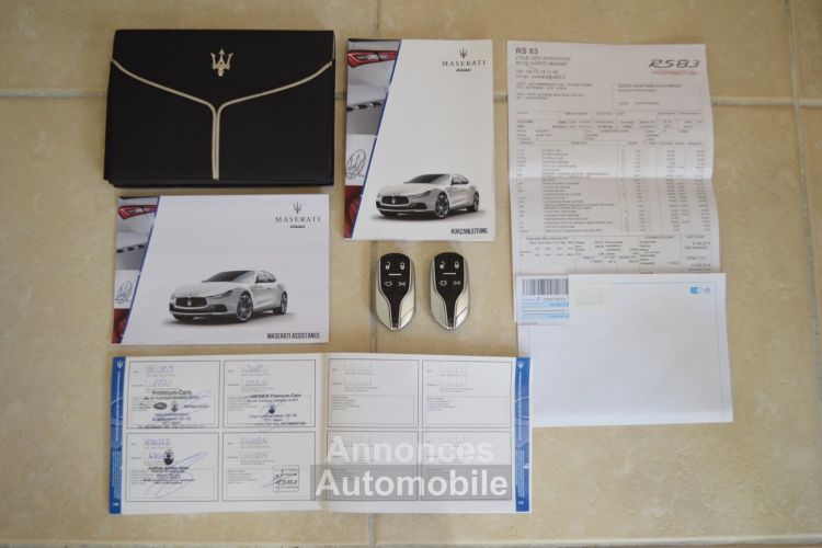 Maserati Ghibli MAGNIFIQUE MASERATI GHIBLI SQ4 3.0 V6 410ch BVA8 + DE 28Ke D'OPTIONS PACK CARBONE CARPLAY TOIT OUVRANT FULL CUIR 21 BOWERS & WILKINS ECUSSONS CAMERA  - <small></small> 47.990 € <small>TTC</small> - #48