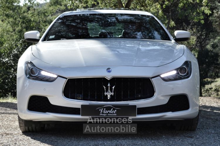 Maserati Ghibli MAGNIFIQUE MASERATI GHIBLI SQ4 3.0 V6 410ch BVA8 + DE 28Ke D'OPTIONS PACK CARBONE CARPLAY TOIT OUVRANT FULL CUIR 21 BOWERS & WILKINS ECUSSONS CAMERA  - <small></small> 47.990 € <small>TTC</small> - #2