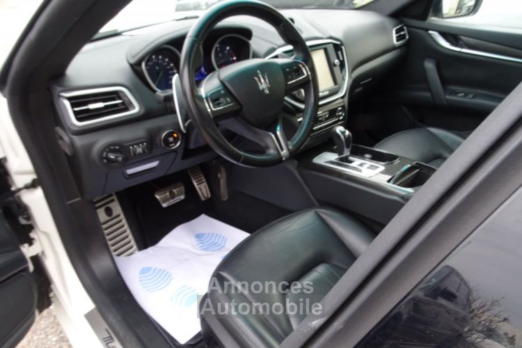 Maserati Ghibli V6 Diesel 275ps / Véhicule Français Jtes 19  Toe  GPS + Caméra ...... - <small></small> 31.890 € <small>TTC</small> - #9