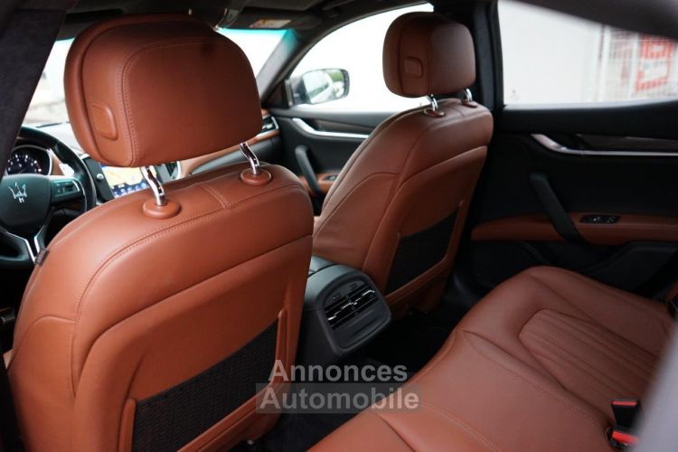 Maserati Ghibli V6 S Q4 - 1ère Main MASERATI Lyon - Pack Sport + Business + Premium + Confort + Carbone - Révisée 11/2023 - Gar. 12 Mois - <small></small> 52.950 € <small>TTC</small> - #34