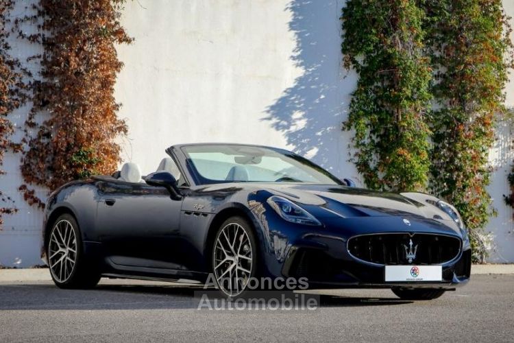 Maserati Grancabrio 3.0 V6 550ch Trofeo - <small></small> 254.398 € <small>TTC</small> - #3