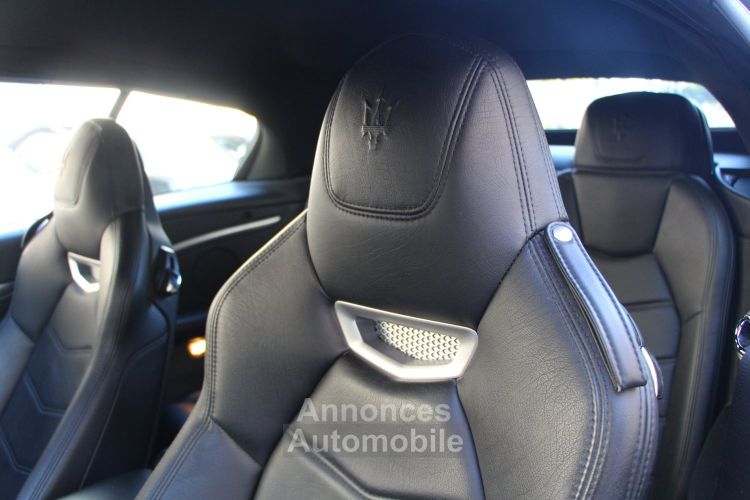 Maserati Grancabrio 4.7 V8 460 Sport - <small>A partir de </small>990 EUR <small>/ mois</small> - #20