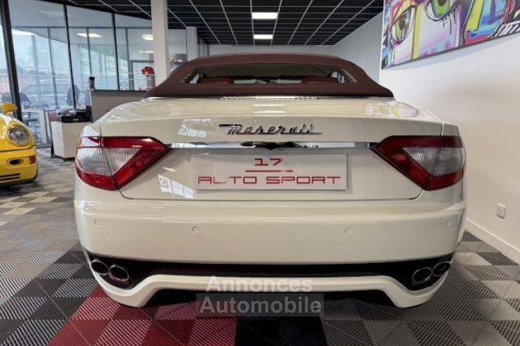 Maserati Grancabrio V8 4L7 - <small></small> 69.500 € <small>TTC</small> - #13