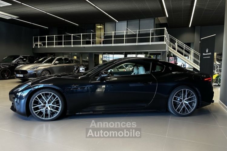 Maserati GranTurismo 3.0 V6 550ch Trofeo - <small></small> 252.900 € <small>TTC</small> - #3