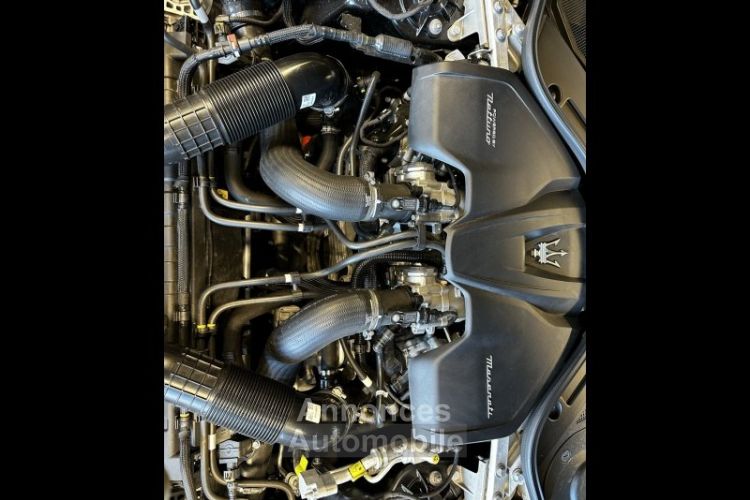Maserati GranTurismo 3.0 V6 550ch Trofeo - <small></small> 252.900 € <small>TTC</small> - #15