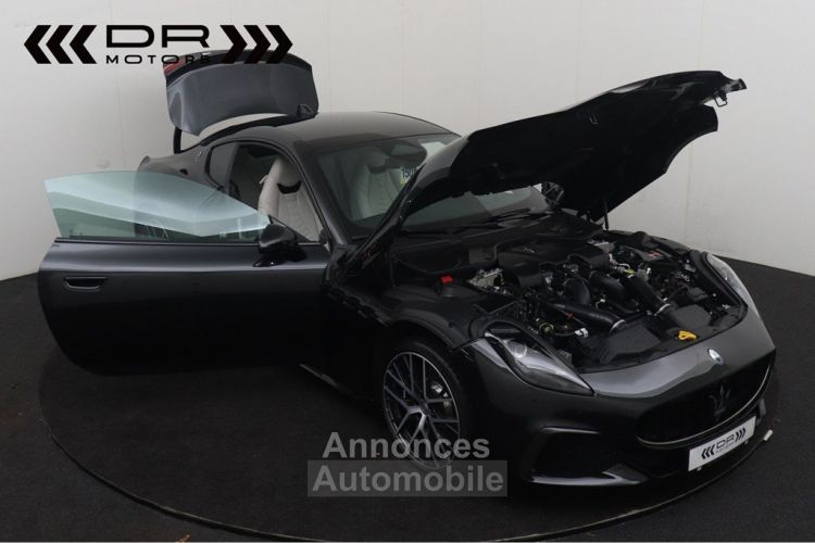 Maserati GranTurismo TROFEO 549HP 4WD 3.0V6 - ADAS PACKAGE LEVEL 2 FACTORY WARRANTY 8/26 - <small></small> 158.995 € <small>TTC</small> - #11