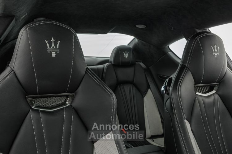 Maserati GranTurismo V8 4.7 460 Sport ''Special Edition'' 1 OF 400 Carbon HKardon JA20 Garantie 12 mois Prémium - <small></small> 114.990 € <small>TTC</small> - #23