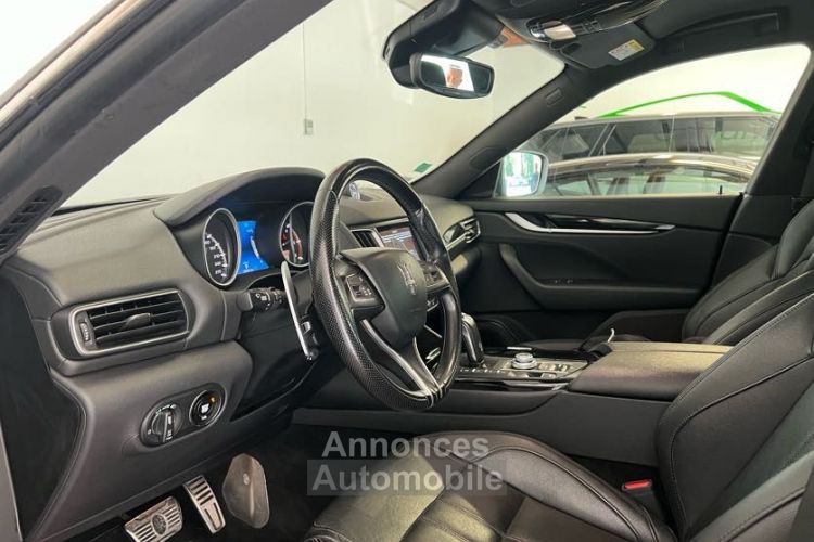 Maserati Levante 3.0 V6 275ch Q4 GranSport A partir de 640e par mois Véhicule suivi Réservoir d'AdBlue changé - <small></small> 39.990 € <small>TTC</small> - #3