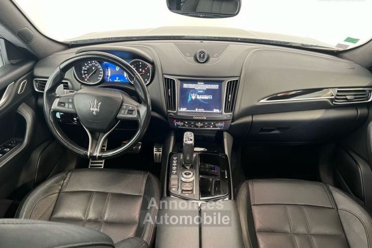 Maserati Levante 3.0 V6 275ch Q4 GranSport A partir de 640e par mois Véhicule suivi Réservoir d'AdBlue changé - <small></small> 39.990 € <small>TTC</small> - #4