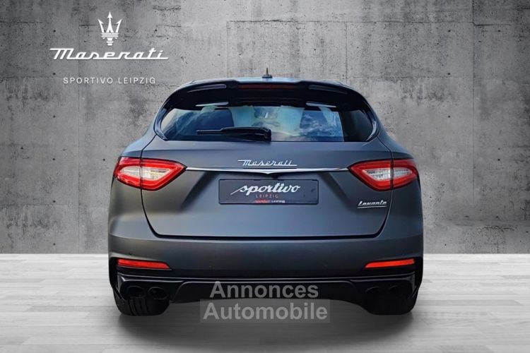 Maserati Levante 3.8 V8 TROFEO / Garantie 12 mois - <small></small> 135.800 € <small></small> - #4