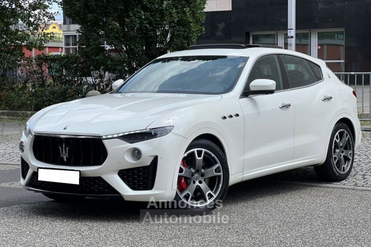 Maserati Levante Maserati Levante T4//PANORAMA//*PACK CARBONE* - <small></small> 54.000 € <small>TTC</small> - #1