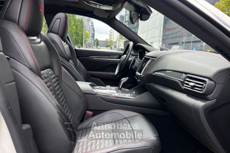 Maserati Levante Maserati Levante T4//PANORAMA//*PACK CARBONE* - <small></small> 54.000 € <small>TTC</small> - #3