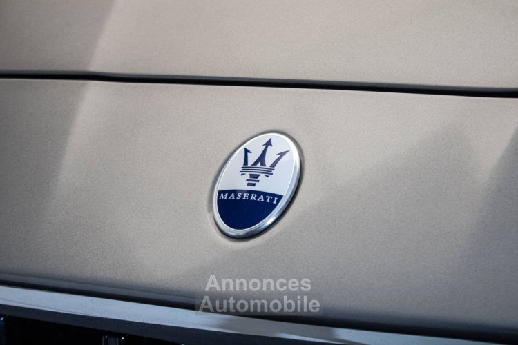 Maserati Quattroporte V6 430 ch Modena Q4 - <small></small> 169.900 € <small>TTC</small> - #9